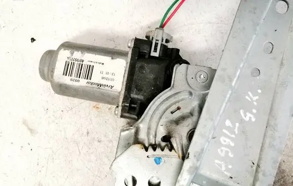 Nissan Note (E11) Rear door window regulator motor 400928a