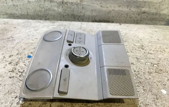 Volkswagen Golf VI Other interior part 1K0947133E
