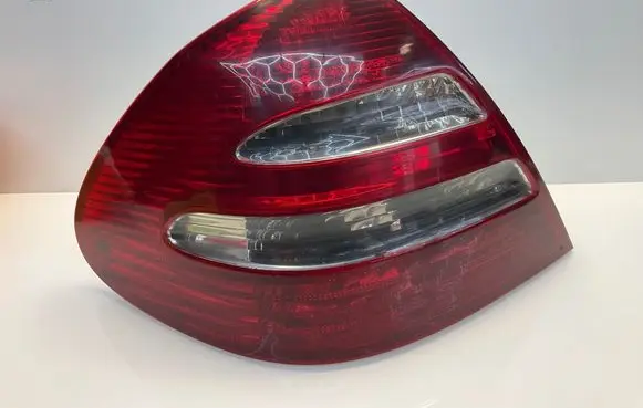 Mercedes-Benz E W211 Rear/tail lights A2118200364 334007 51140958