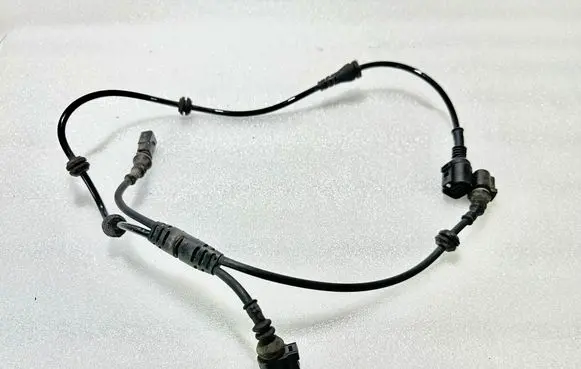 Skoda Octavia Mk2 (1Z) Front ABS sensor wiring 1J0908102 7836011106 78360
