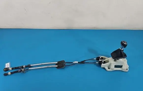 Hyundai i30 Gear shift cable linkage 4370004120TUQ IMPRK1531576