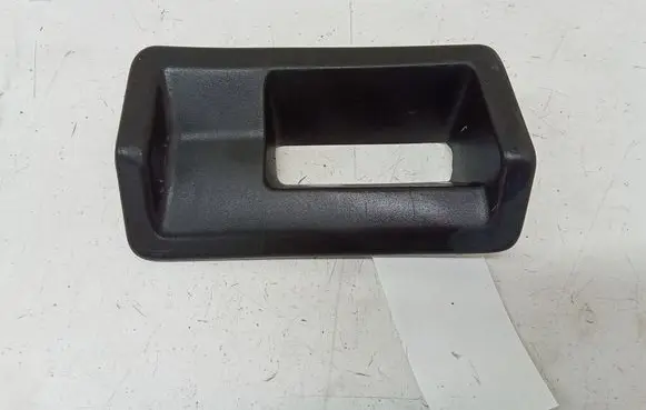 Volkswagen Caddy Other rear door trim element 2K0843187