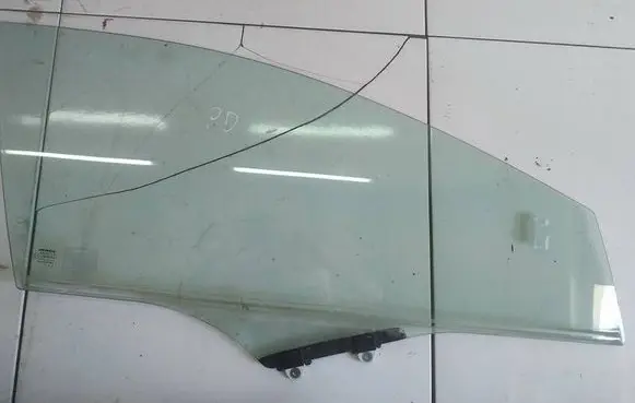 Honda Civic Front door window glass four-door AS2