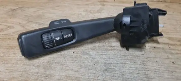 Volvo S40 Indicator stalk 17D770