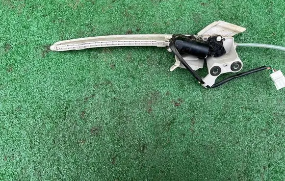 Mercedes-Benz E W212 Parcel shelf load cover mount bracket A2128202942autoas