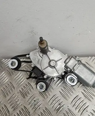 Skoda Fabia Mk2 (5J) Rear window wiper motor 5J7955711A SA3200 090626AS