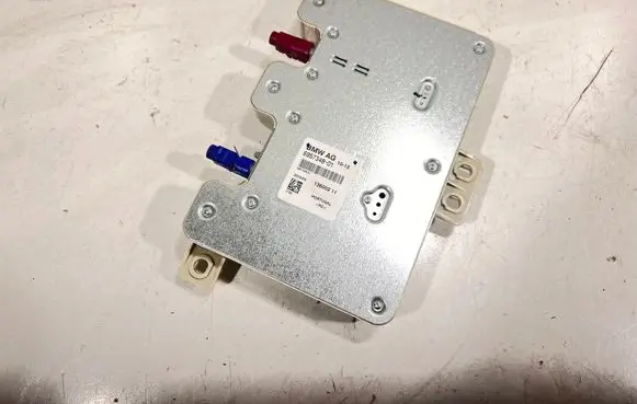 BMW 6 F06 Gran coupe Aerial antenna amplifier 6957348