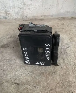 Seat Leon (5F) ABS Pump 5Q0614517