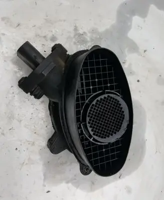 BMW 5 E39 Mass air flow meter 0928400468 136277870760 7787076