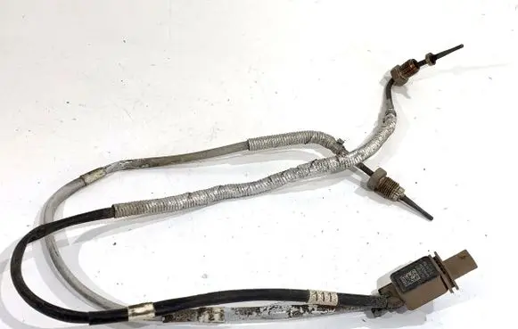Skoda Octavia Mk4 Exhaust gas temperature sensor 06Q919519R