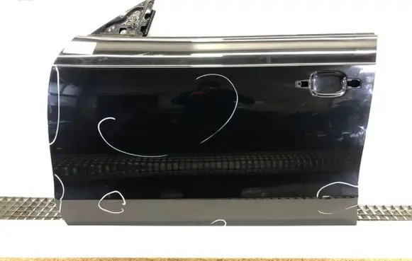 Audi A5 8T 8F Front door L8L8