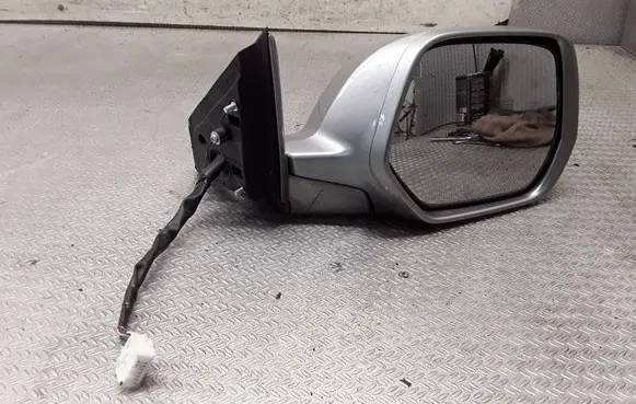 Honda CR-V Front door electric wing mirror E9024386