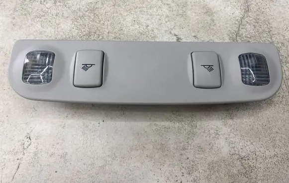 Audi A4 S4 B7 8E 8H Rear seat light 8E0947111A
