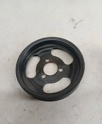 Opel Vectra C Water pump pulley 90502887