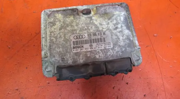 Audi A3 S3 8L Engine control unit/module 038906018AK 0281001852