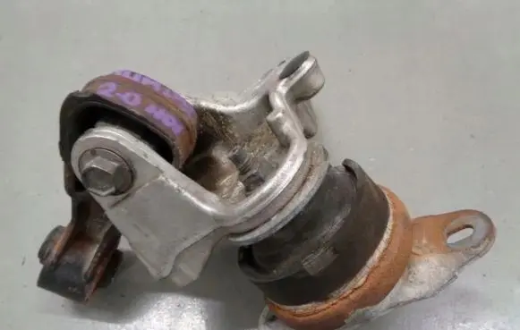 Citroen Jumpy Engine mount vacuum valve 