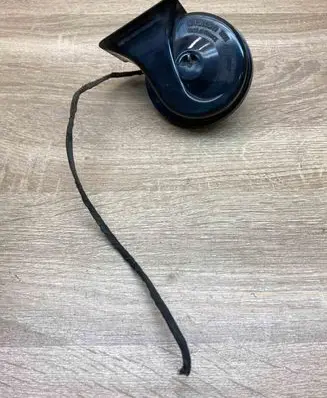 BMW 5 E60 E61 Horn signal 6935988 WithPlug