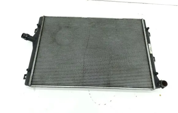 Volkswagen PASSAT B6 Coolant radiator 3C0121253K