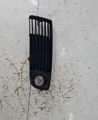 Audi A6 S6 C5 4B Front bumper lower grill 4B0807881J