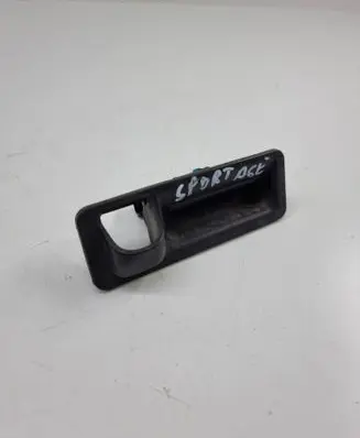Tailgate opening switch