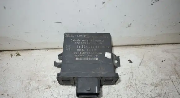 Citroen C4 I Picasso Light module LCM 9682408680