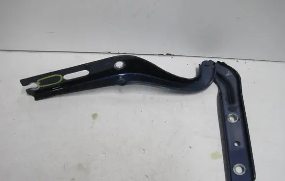 Volkswagen T-Cross Engine bonnet/hood hinges 2GM823302