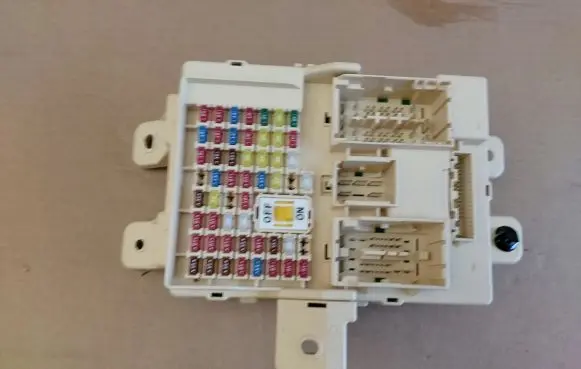 KIA Sportage Fuse box set 9630190522