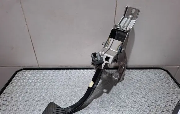 KIA Ceed Brake pedal 