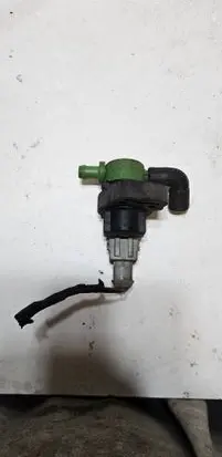 Mercedes-Benz C W203 Turbo solenoid valve 0004703893
