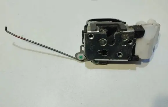 Alfa Romeo 147 Front door lock