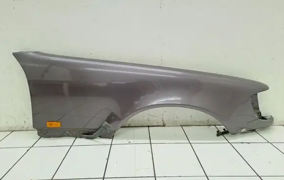 Mercedes-Benz S W140 Fender