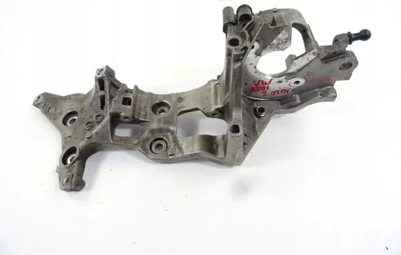 Audi A6 S6 C8 4K Generator/alternator bracket 05L903143