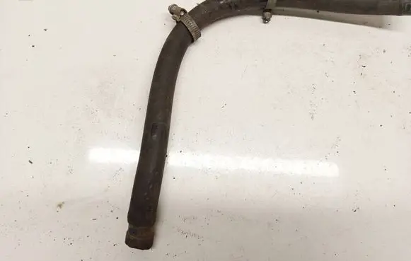 Toyota RAV 4 (XA30) Engine coolant pipe/hose 