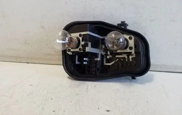 Audi A6 S6 C6 4F Tail light bulb cover holder 89036915