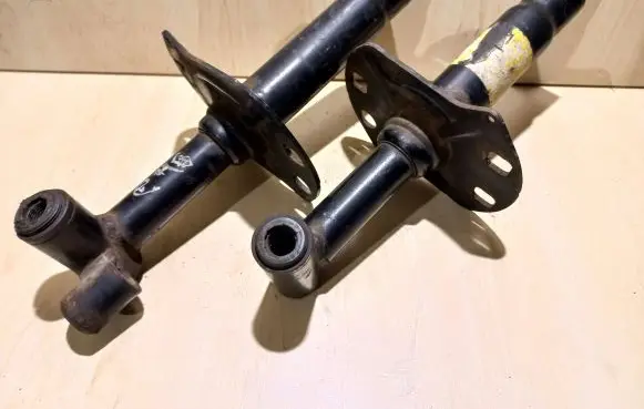 BMW 3 E46 Front bumper shock/impact absorber 8195298 8195297
