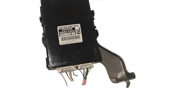 Toyota Urban Cruiser (XP110) Other control units/modules 8969052030 2830010420
