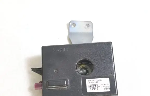 BMW X5 E70 Aerial antenna amplifier BU9230911 108594