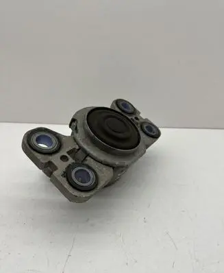 Volvo XC60 Engine mount bracket 31316876