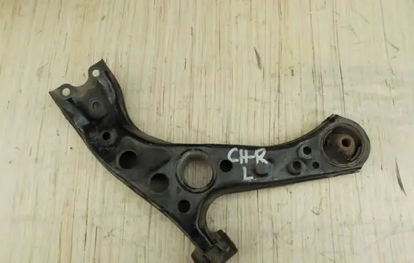 Toyota C-HR I Front lower control arm/wishbone 65566556