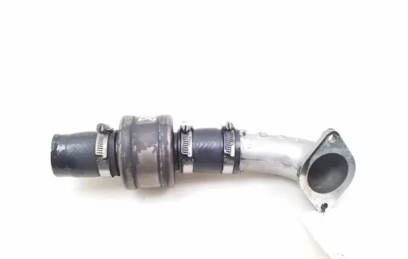 Coolant pipe/hose