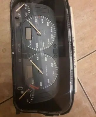 Volkswagen Golf III Speedometer (instrument cluster) 1H6919033A