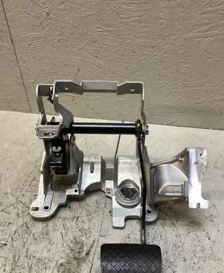 Porsche Macan (95B) Brake pedal 95B723031B