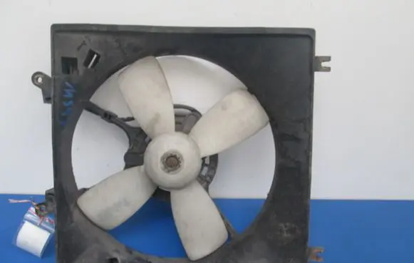 Mitsubishi Colt Electric radiator cooling fan