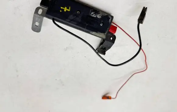 Audi 80 90 B3 Antenna control unit 893035225A