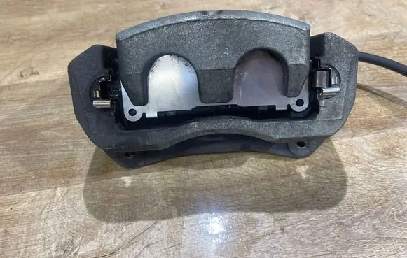 Lexus NX Front brake caliper 