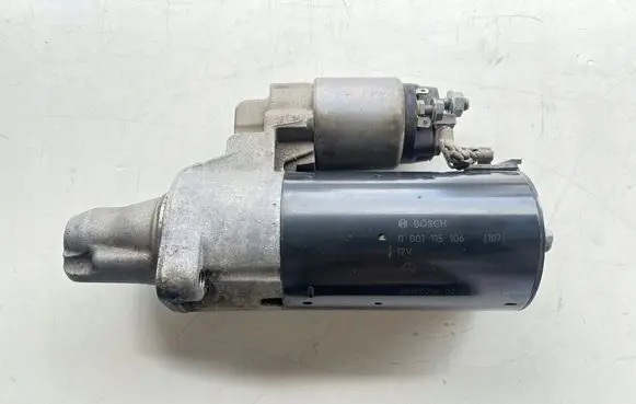 Mercedes-Benz Vito Viano W639 Starter motor A0009060202