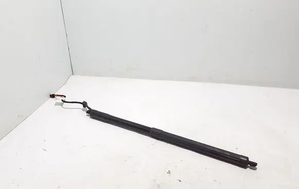 Volvo XC60 Tailgate strut 32384407