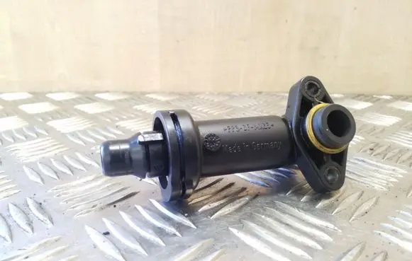 BMW 3 E46 EGR thermostat 2247723