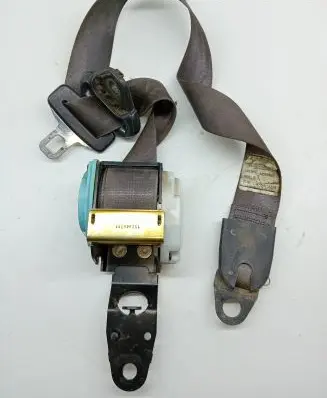 Jeep Grand Cherokee (WJ) Front seatbelt