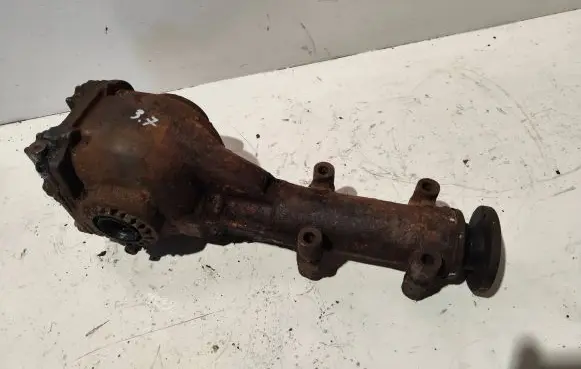 Subaru Impreza I Rear differential